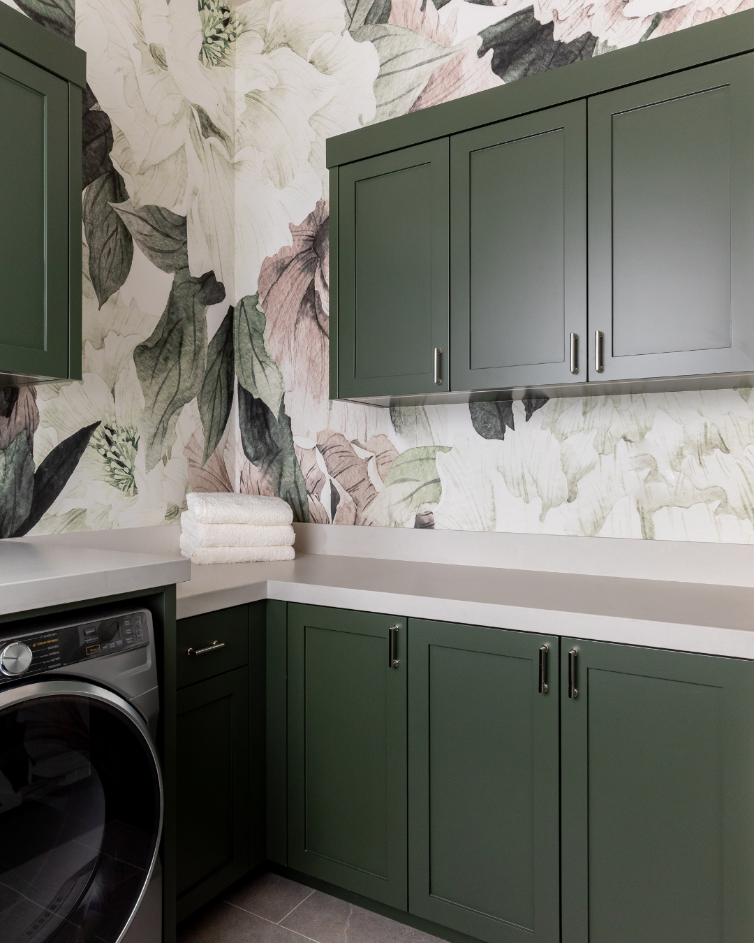 3Explore the bold, elegant wallpapers of Sapphire Ridge - Bond Design Company - Park City Interior Design Explore the bold, elegant wallpapers of Sapphire Ridge - Bond Design Company - Park City Interior Design